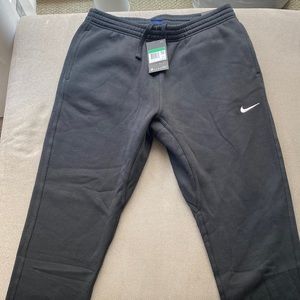 Nike men’s standard fit sweats